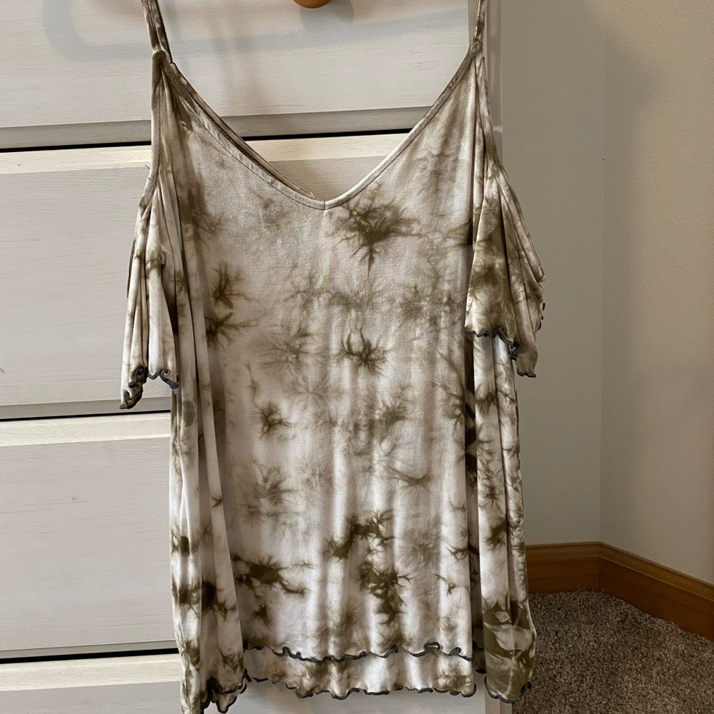 American Eagle Off the Shoulder Shirt